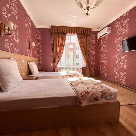 Hotel Ishonch Самарканд Екстериор снимка