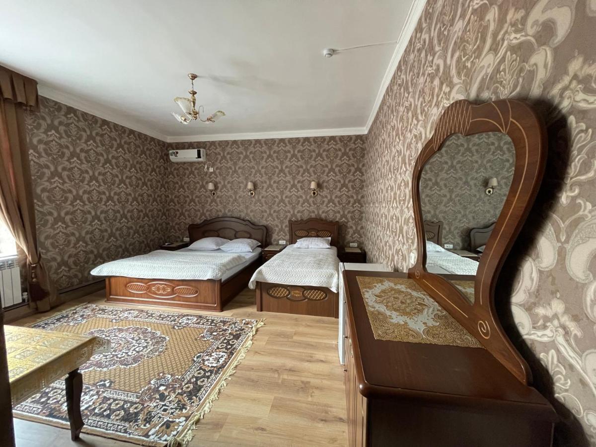 Hotel Ishonch Самарканд Екстериор снимка